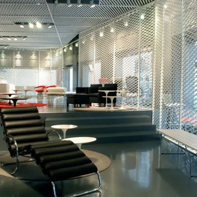 Showroom Knoll