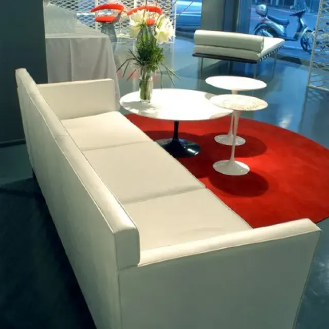 Showroom Knoll