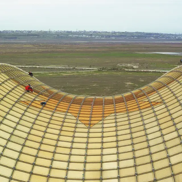 Vue d'ensemble de la structure en métal déployé